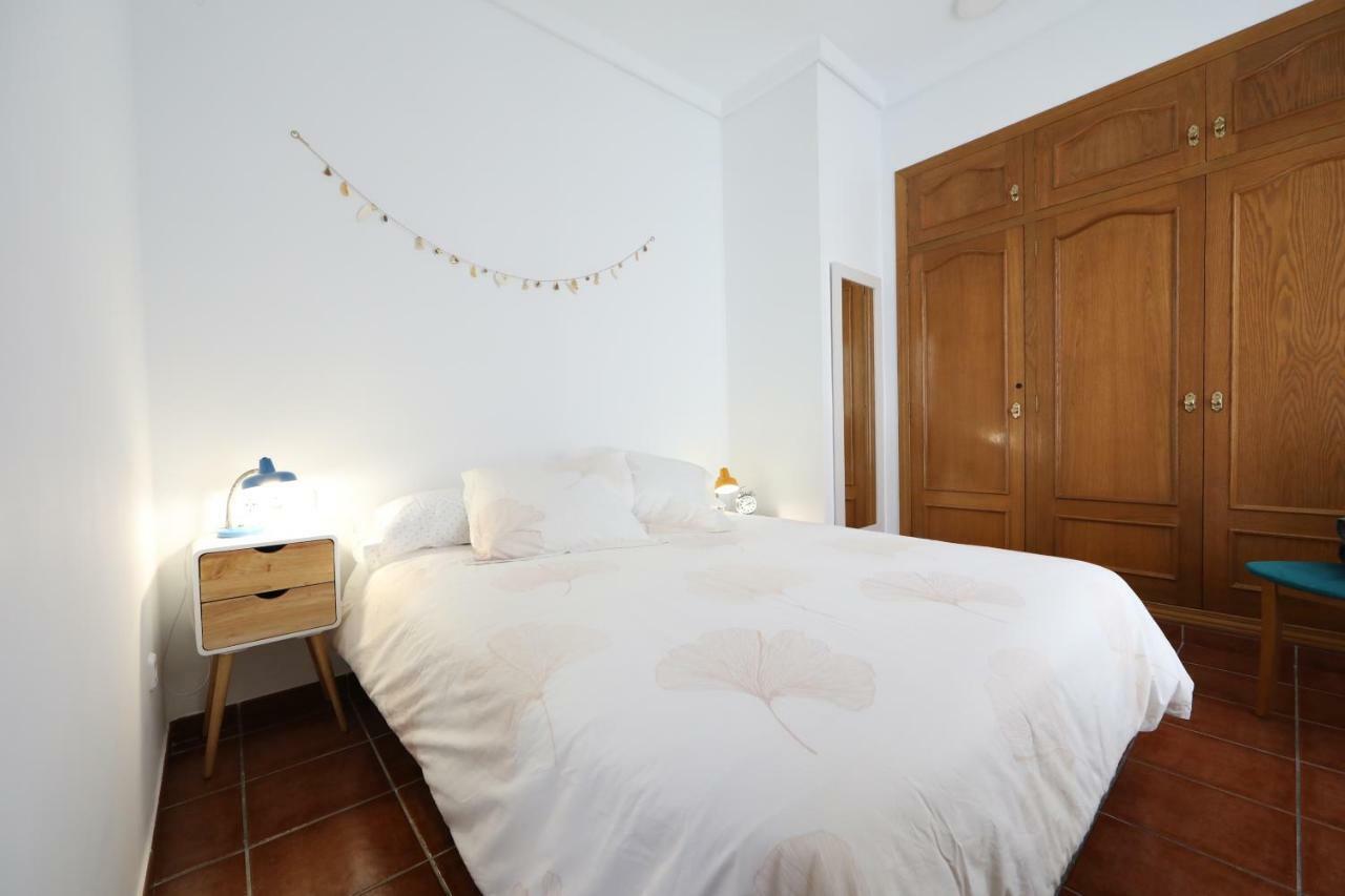 Cozy Apartment City Hall Аліканте Екстер'єр фото